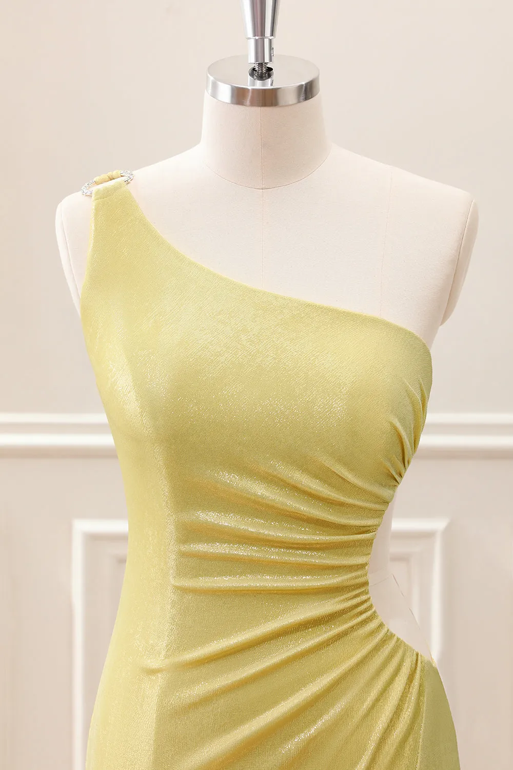 Stylish Yellow Bodycon One Shoulder Mini Dress with Hollow Out